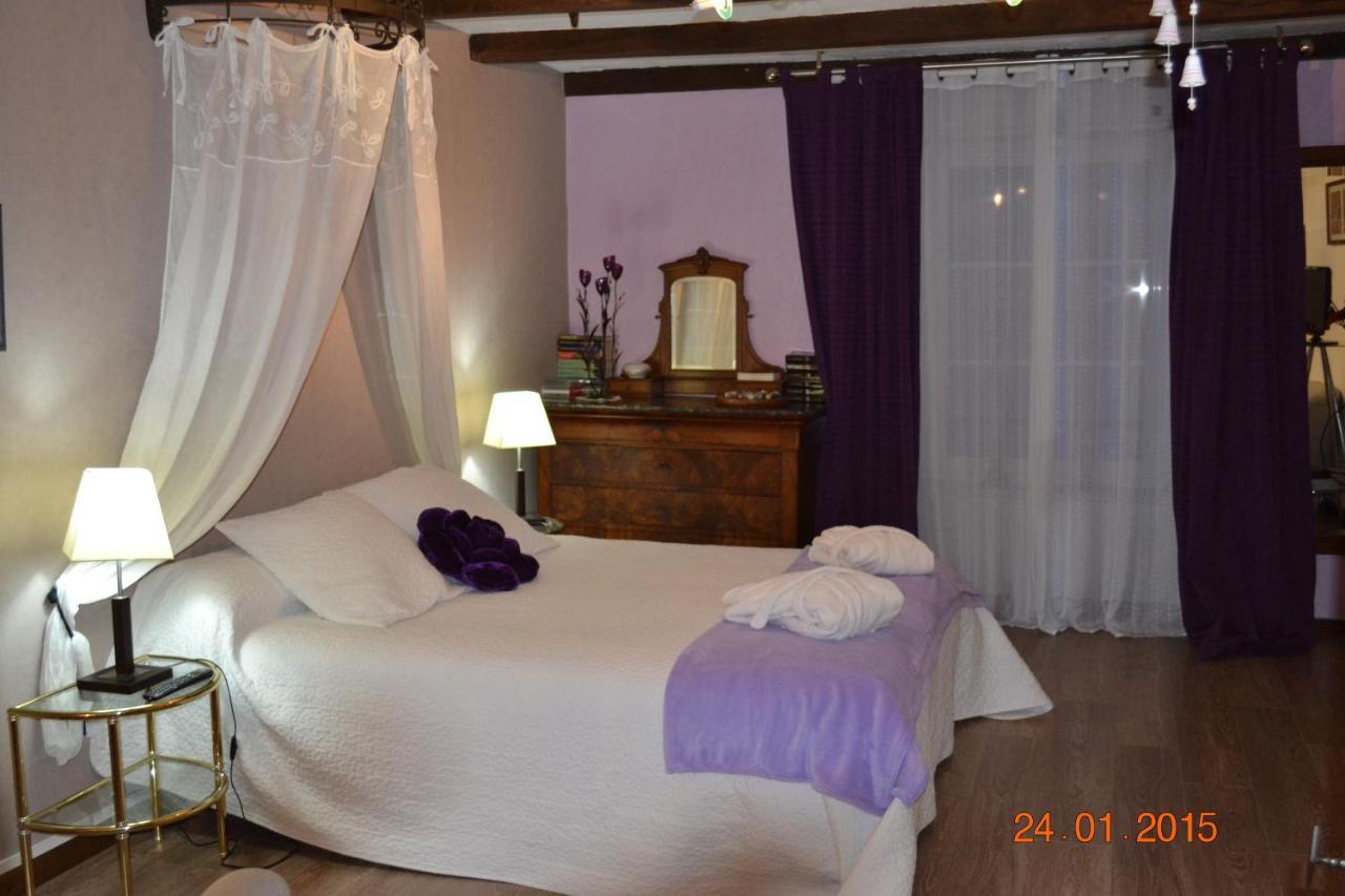 Bed And Breakfast "Le Moulin A Grains" Ménil-la-Horgne 외부 사진