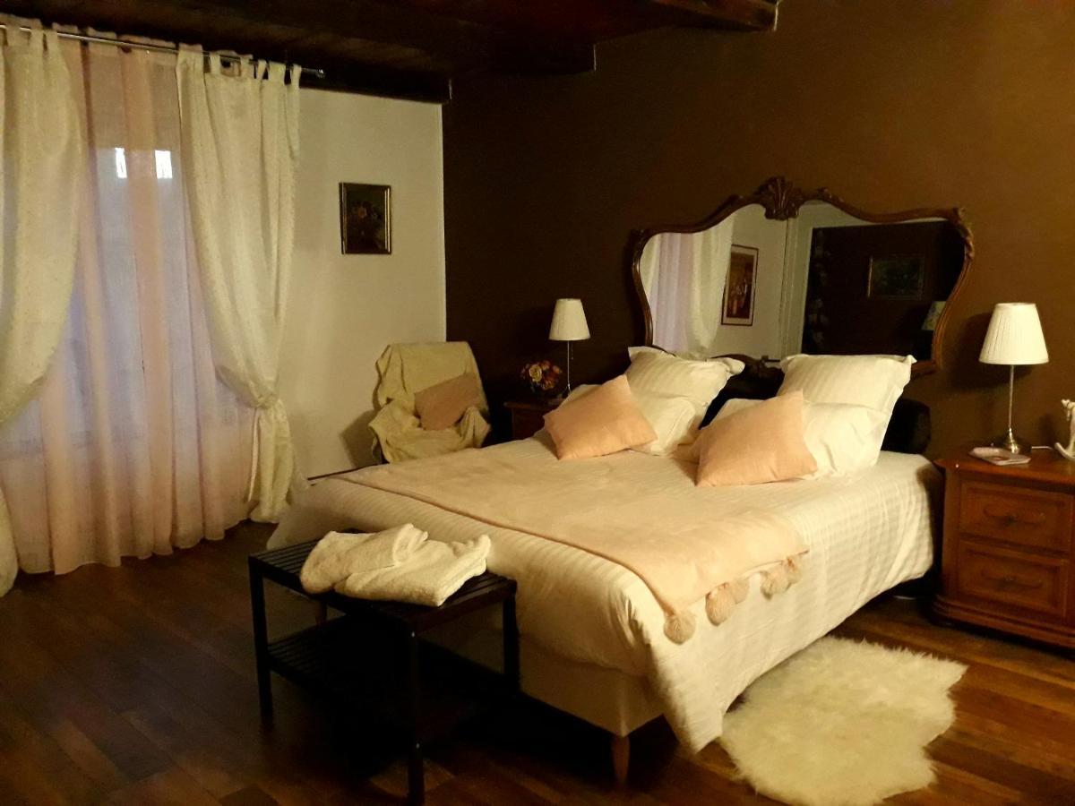 Bed And Breakfast "Le Moulin A Grains" Ménil-la-Horgne 외부 사진